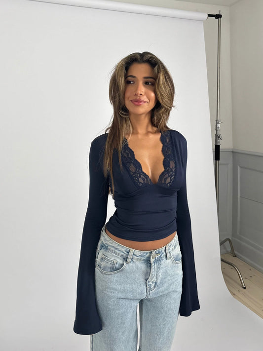 Babet | Deep V Crop Top