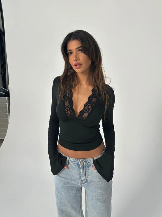 Babet | Deep V Crop Top